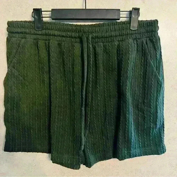 EKOUAER HUNTER GREEN TWO PIECE SLEEVELESS TANK CROP TOP AND SHORT SET - Picture 7 of 11